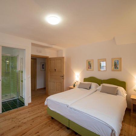 Alpedale Hotel Оваро Екстериор снимка